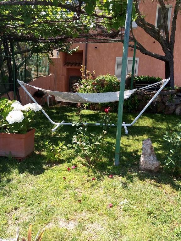 Bed&Breakfast Li Paduli Alvi Cannigione Exterior foto