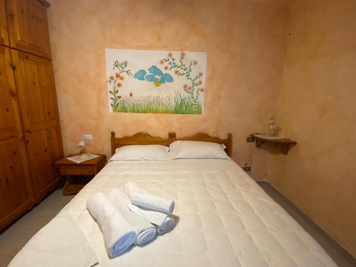 Bed&Breakfast Li Paduli Alvi Cannigione Exterior foto